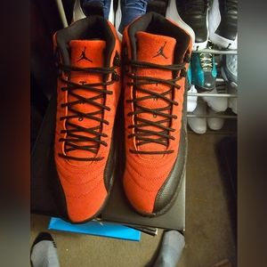 COPY - Jordan 12 reverse flu game